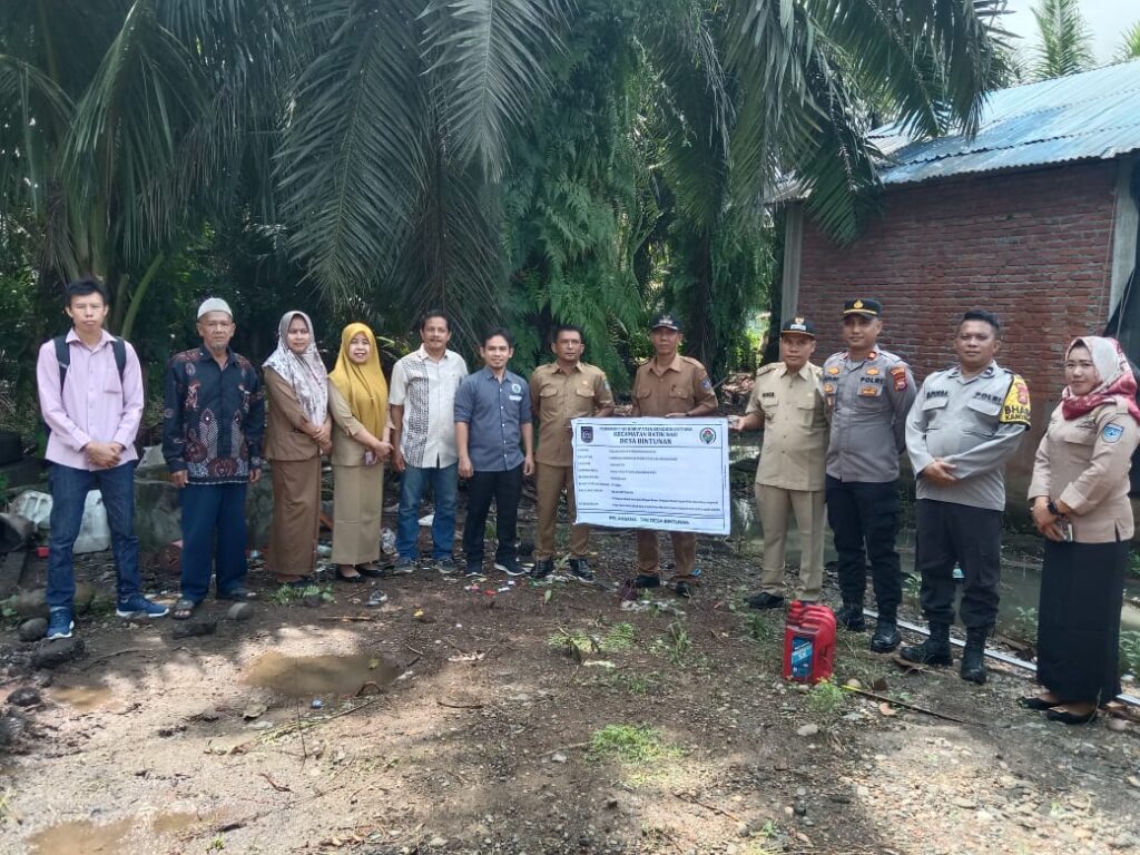 DD TAHAP 1 DESA BINTUNAN KERJAKAN FISIK SUMUR BOR, DRAINASE DAN LAMPU JALAN