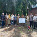 DD TAHAP 1 DESA BINTUNAN KERJAKAN FISIK SUMUR BOR, DRAINASE DAN LAMPU JALAN