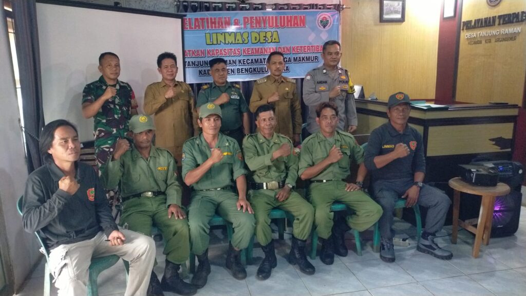 PEMDES TANJUNG RAMAN GELAR PELATIHAN DAN PENYULUHAN LINMAS