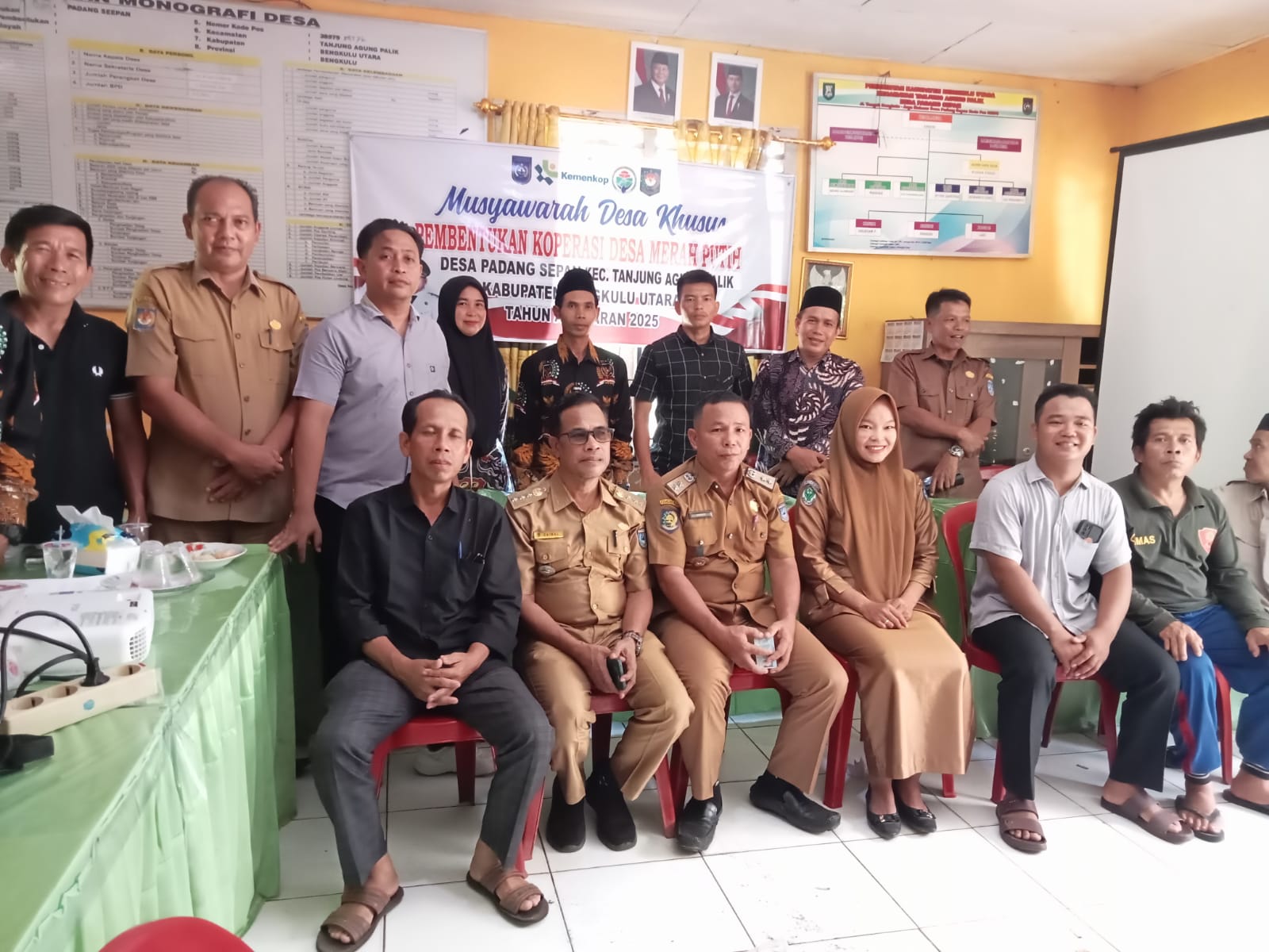 DESA PADANG SEPAN BENTUK KOPDES MERAH PUTIH