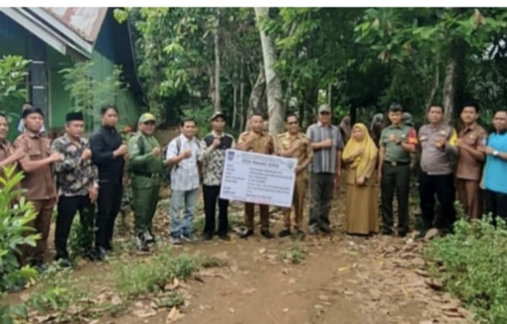 PEMDES PADANG SEPAN LAKSANAKAN TITIK NOL PENGERJAAN RABAT BETON TAHUN 2024