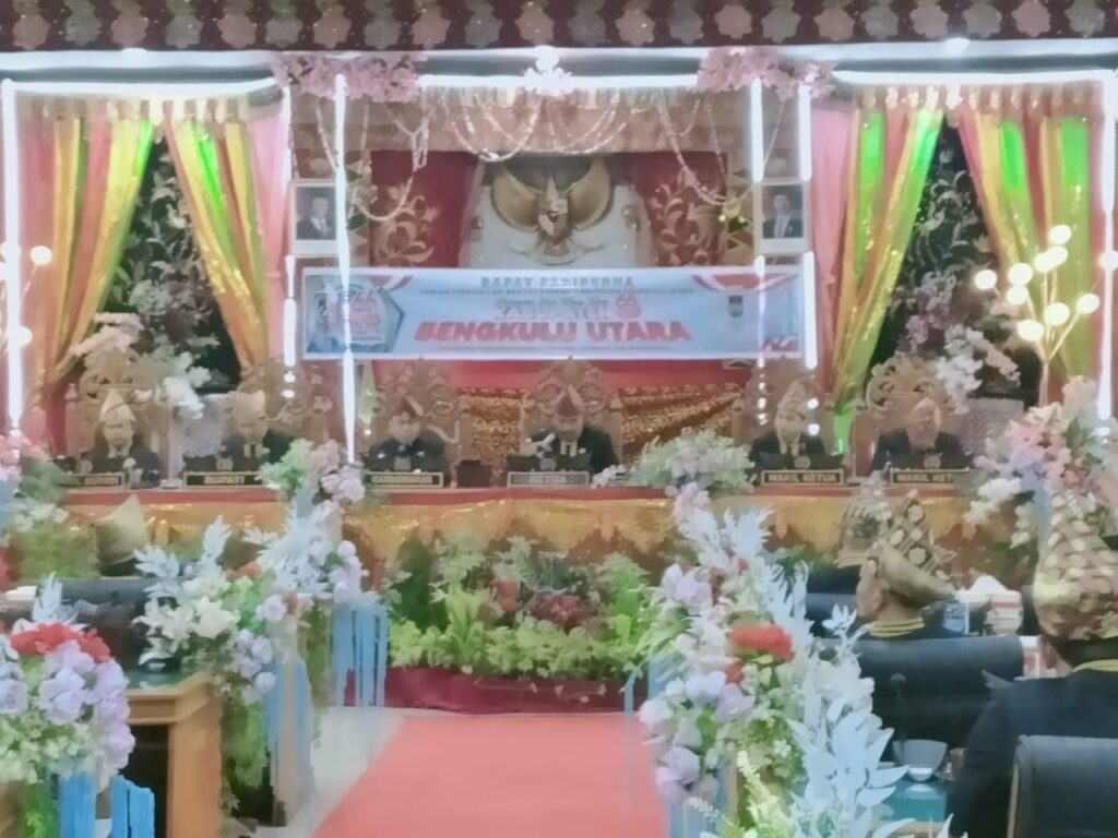 PARIPURNA ISTIMEWA DPRD BENGKULU UTARA DALAM RANGKA HUT KE-66 KABUPATEN BENGKULU UTARA